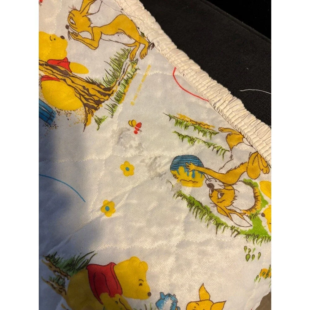 VTG Winnie The Pooh Tigger Eeyore Piglet AOP Quilted Ribbed Crib Baby Blanket